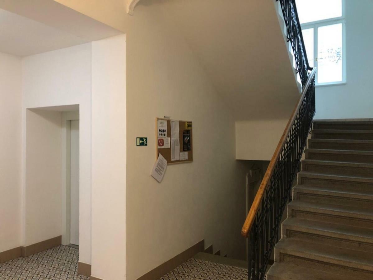Friendly Apartments In Прага Экстерьер фото