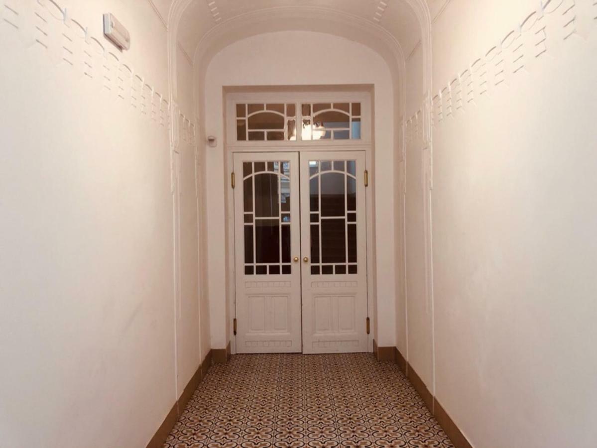 Friendly Apartments In Прага Экстерьер фото