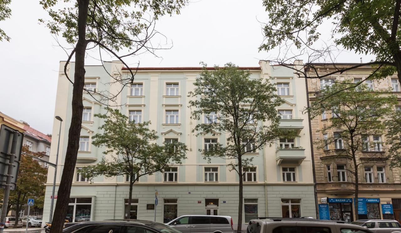 Friendly Apartments In Прага Экстерьер фото
